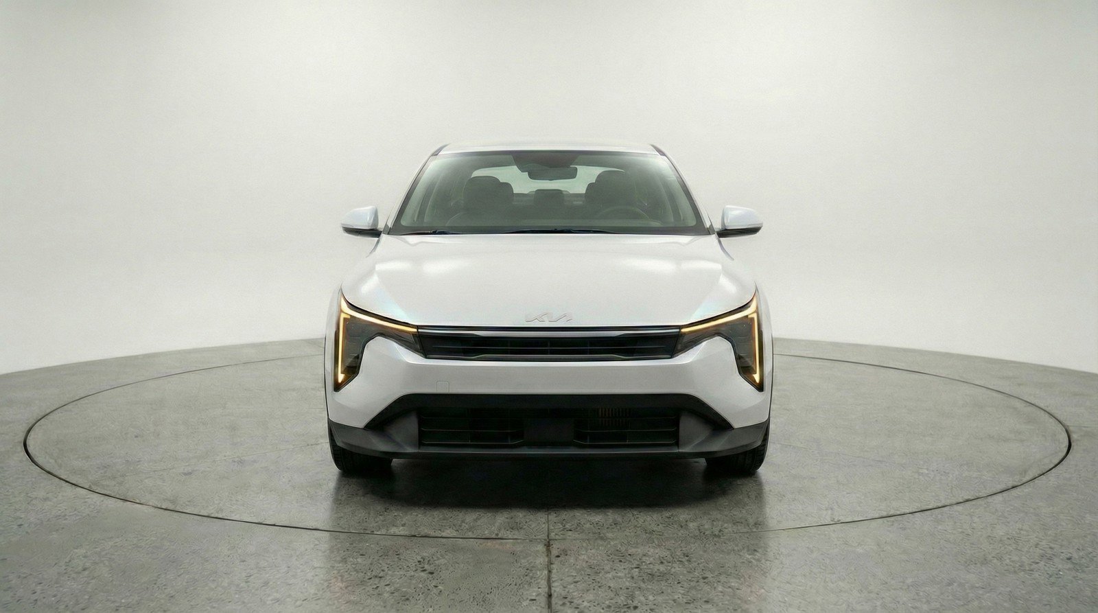 Used 2025 Kia K4 FWD image 1