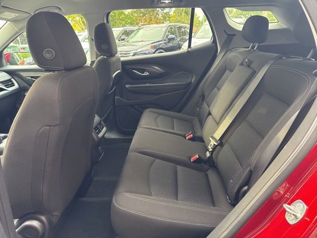 Used 2023 GMC Terrain SLE image 21