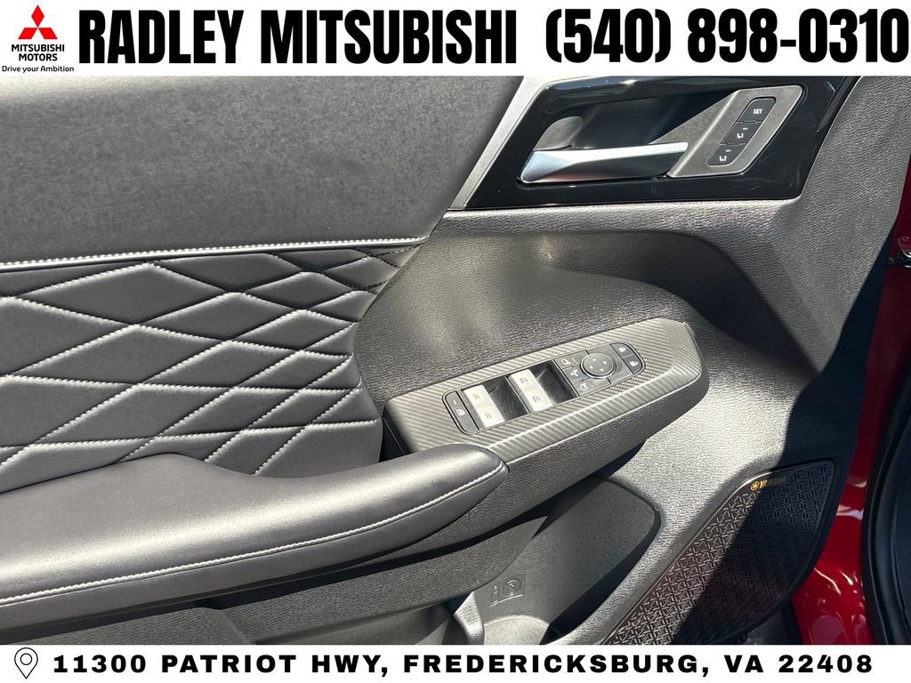 New 2026 Mitsubishi Outlander SEL Black Edition AWD/4WD image 5