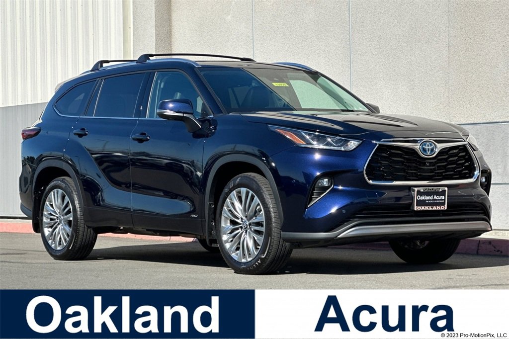 Used 2024 Toyota Highlander Platinum