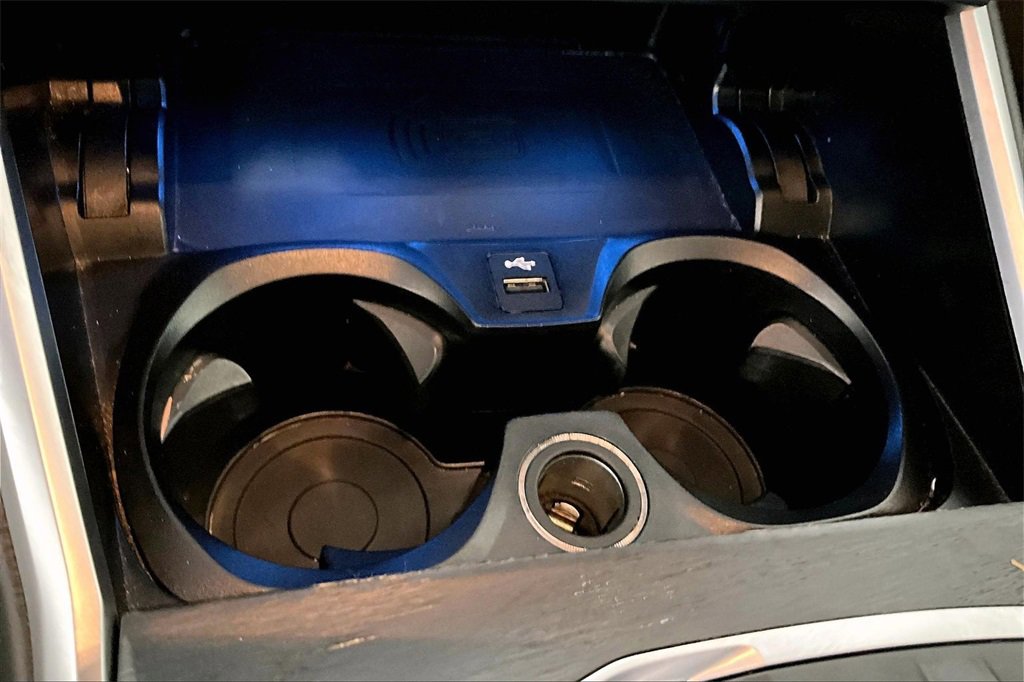 Used 2024 BMW 330e xDrive image 12