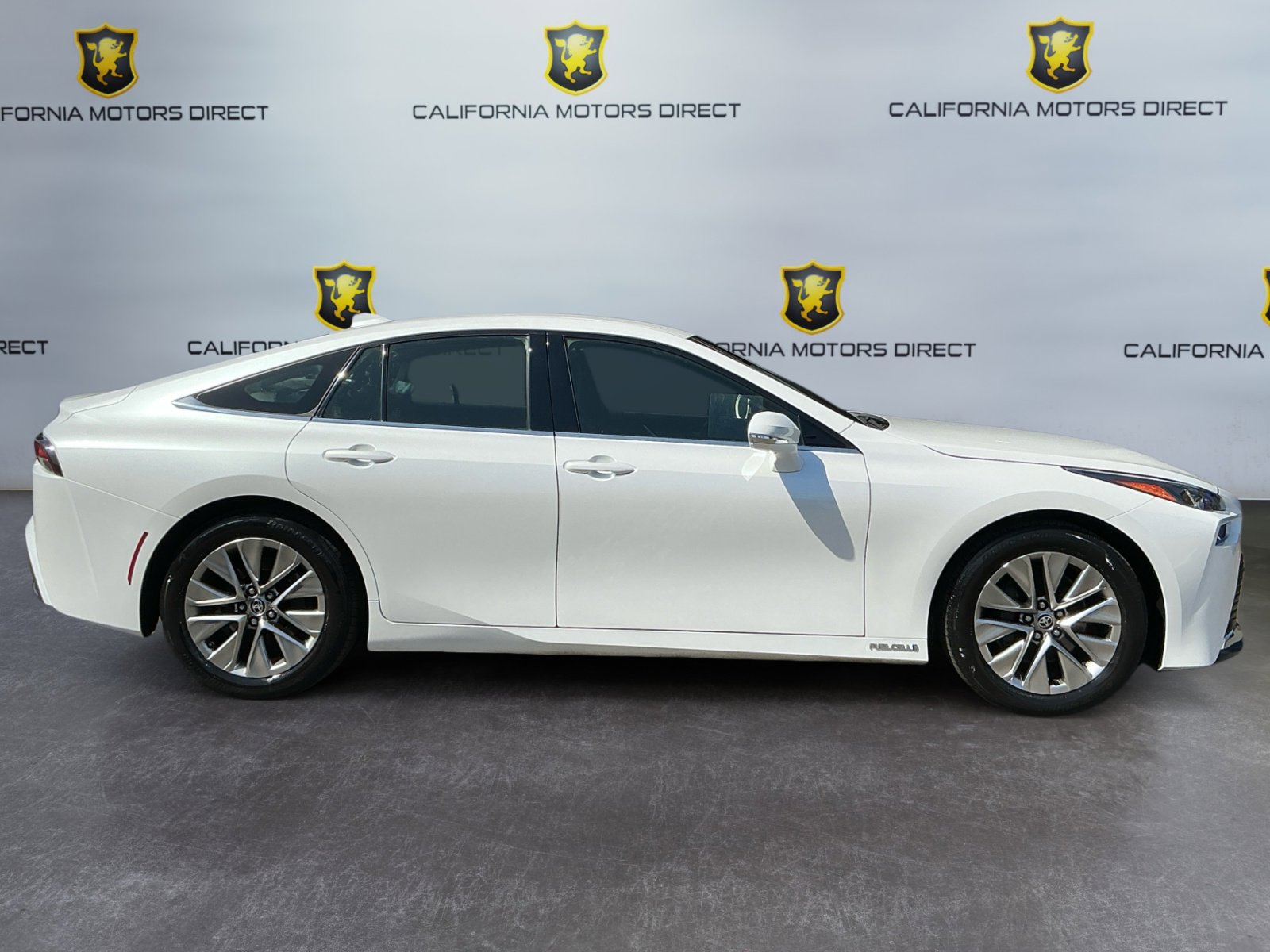 Used 2021 Toyota Mirai XLE w/ Advanced Technology Package image 4