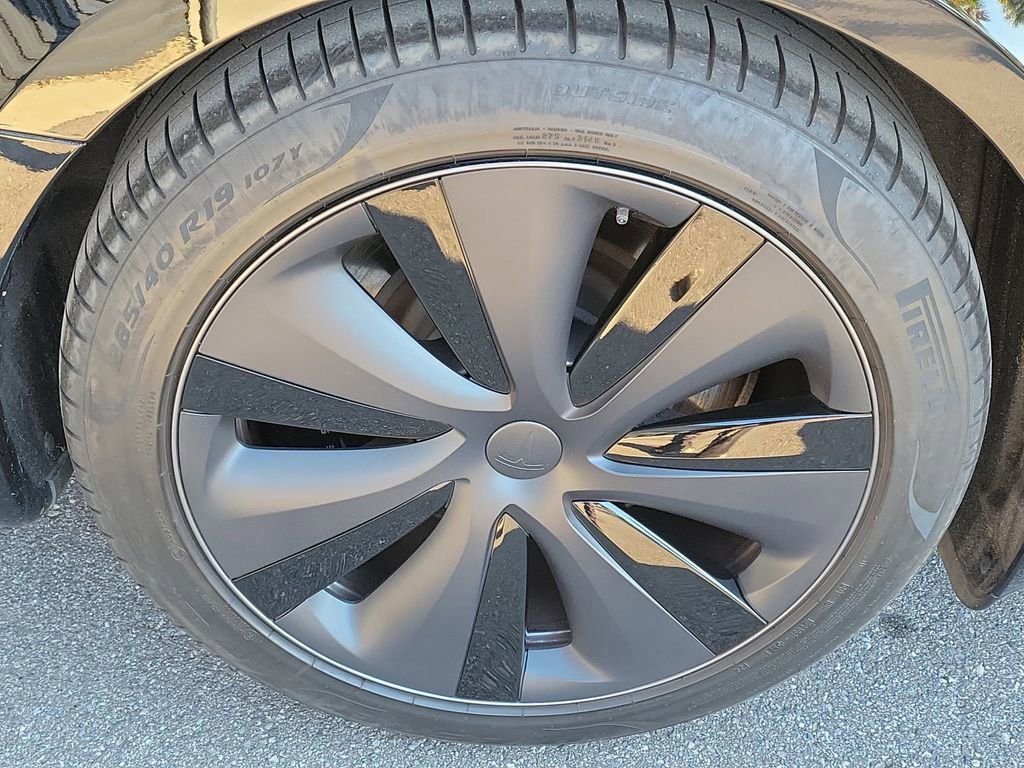 Used 2021 Tesla Model S Long Range image 14