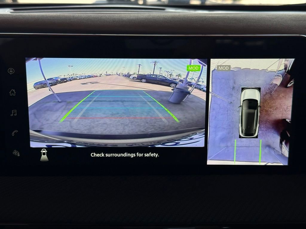 Used 2025 Nissan Kicks SR image 31