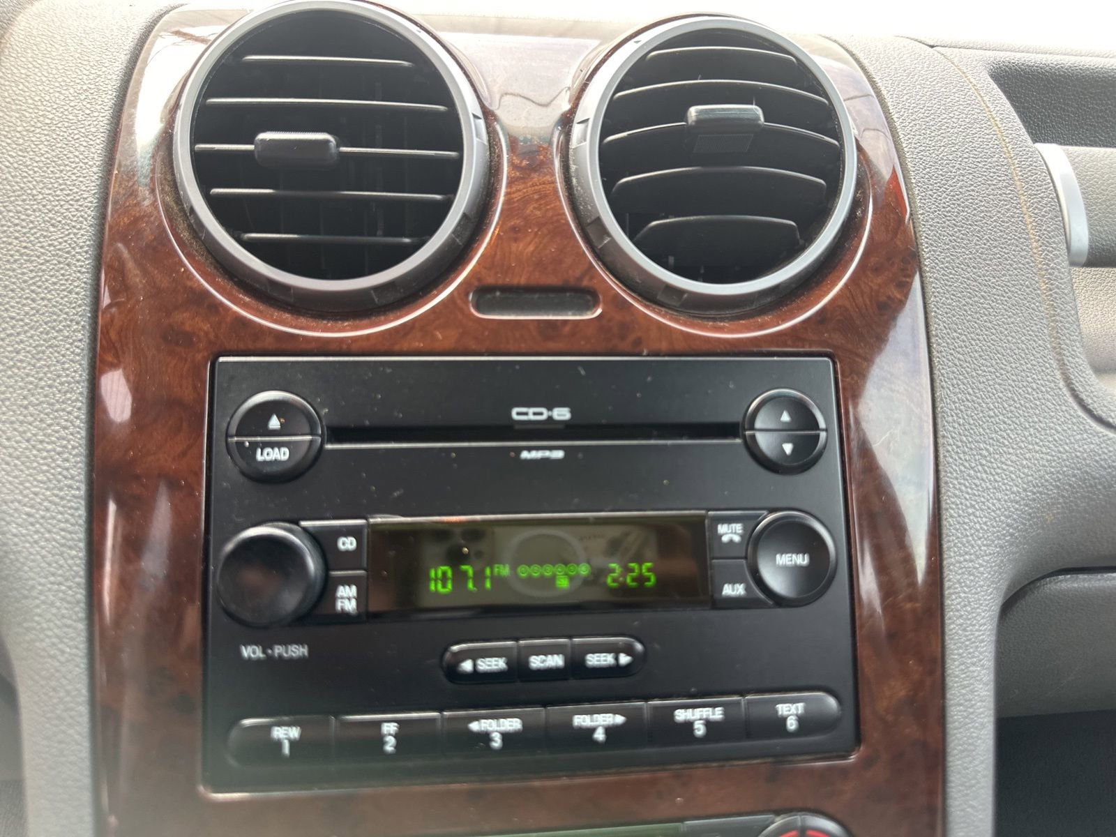 Used 2007 Ford Freestyle SEL image 22