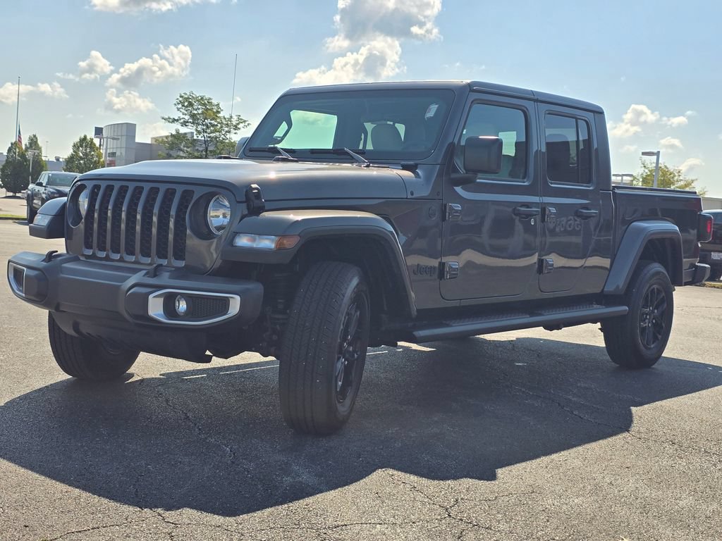 Used 2023 Jeep Gladiator Sport AWD/4WD image 10