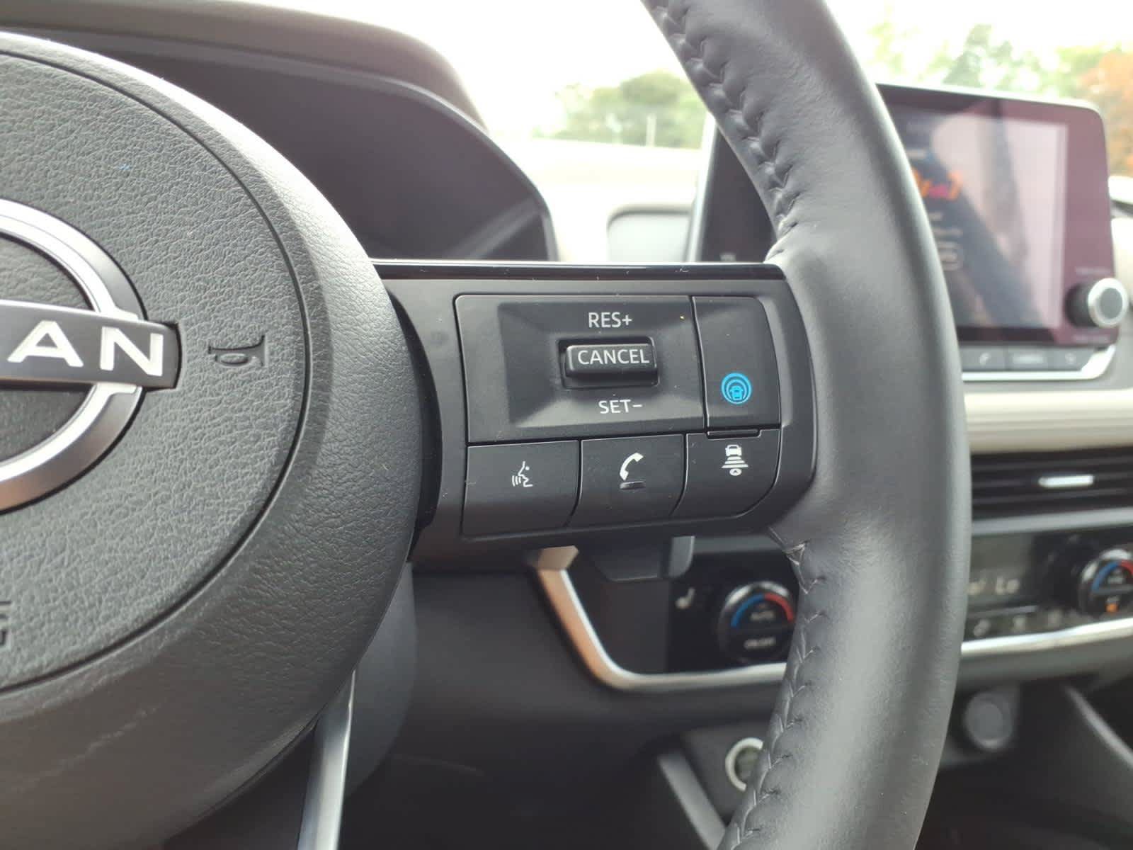 Used 2023 Nissan Rogue SV w/ SV Premium B Package AWD/4WD image 23