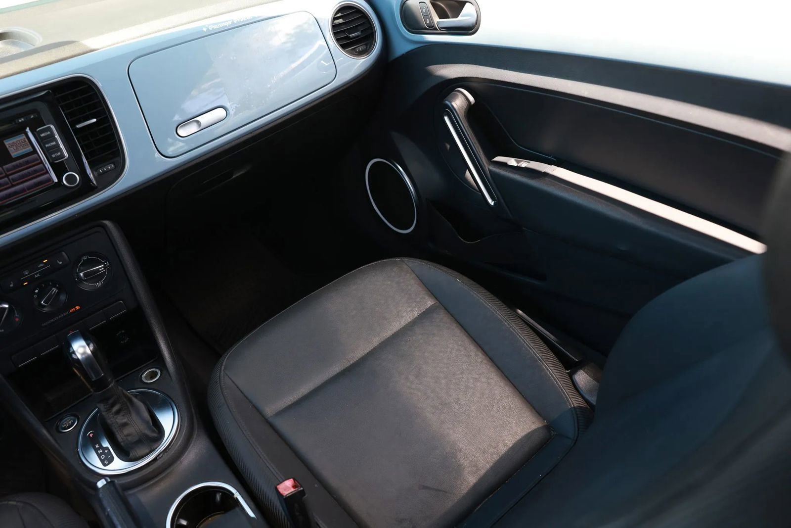 Used 2013 Volkswagen Beetle 2.5 image 22