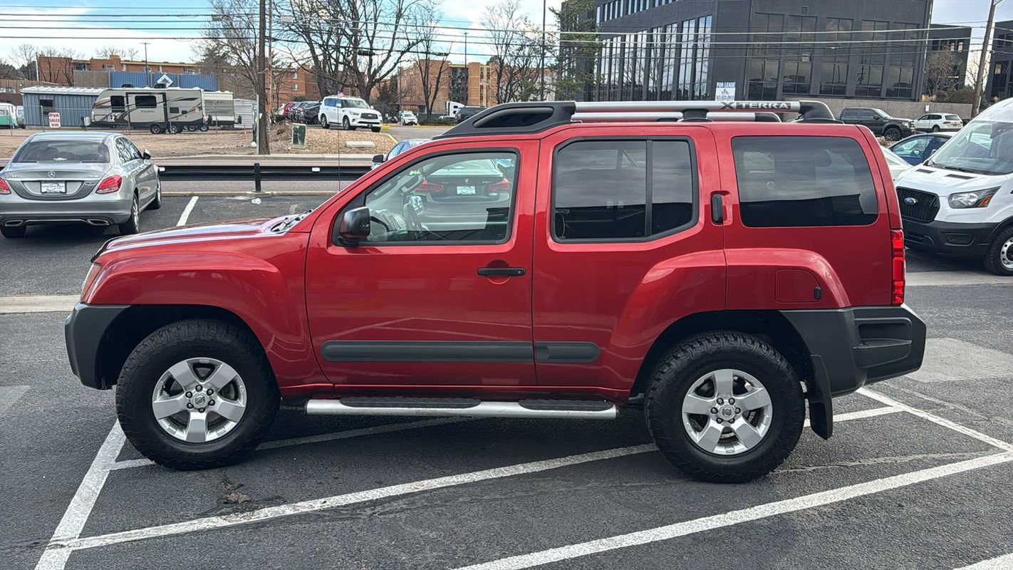 Used 2013 Nissan Xterra S image 6