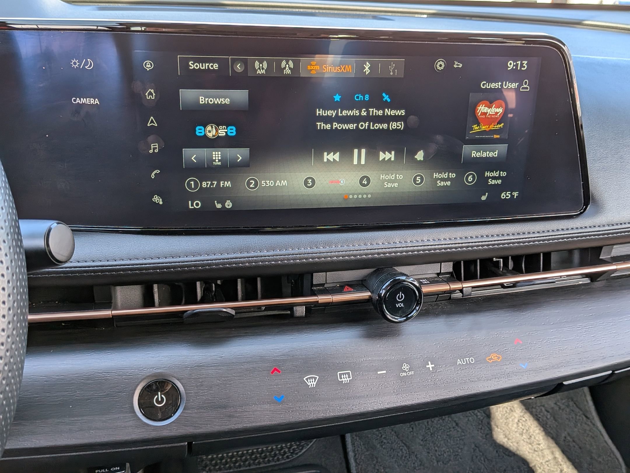 Used 2024 Nissan Ariya FWD image 17