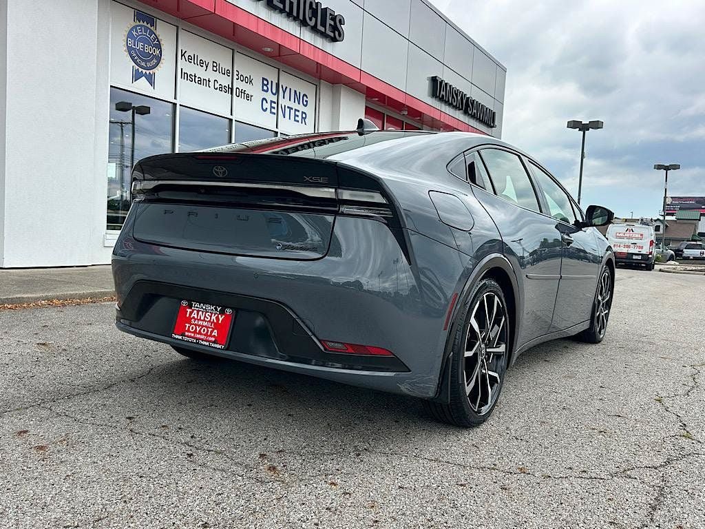 Certified 2023 Toyota Prius Prime FWD image 5