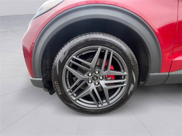 Used 2025 Ford Explorer ST image 9