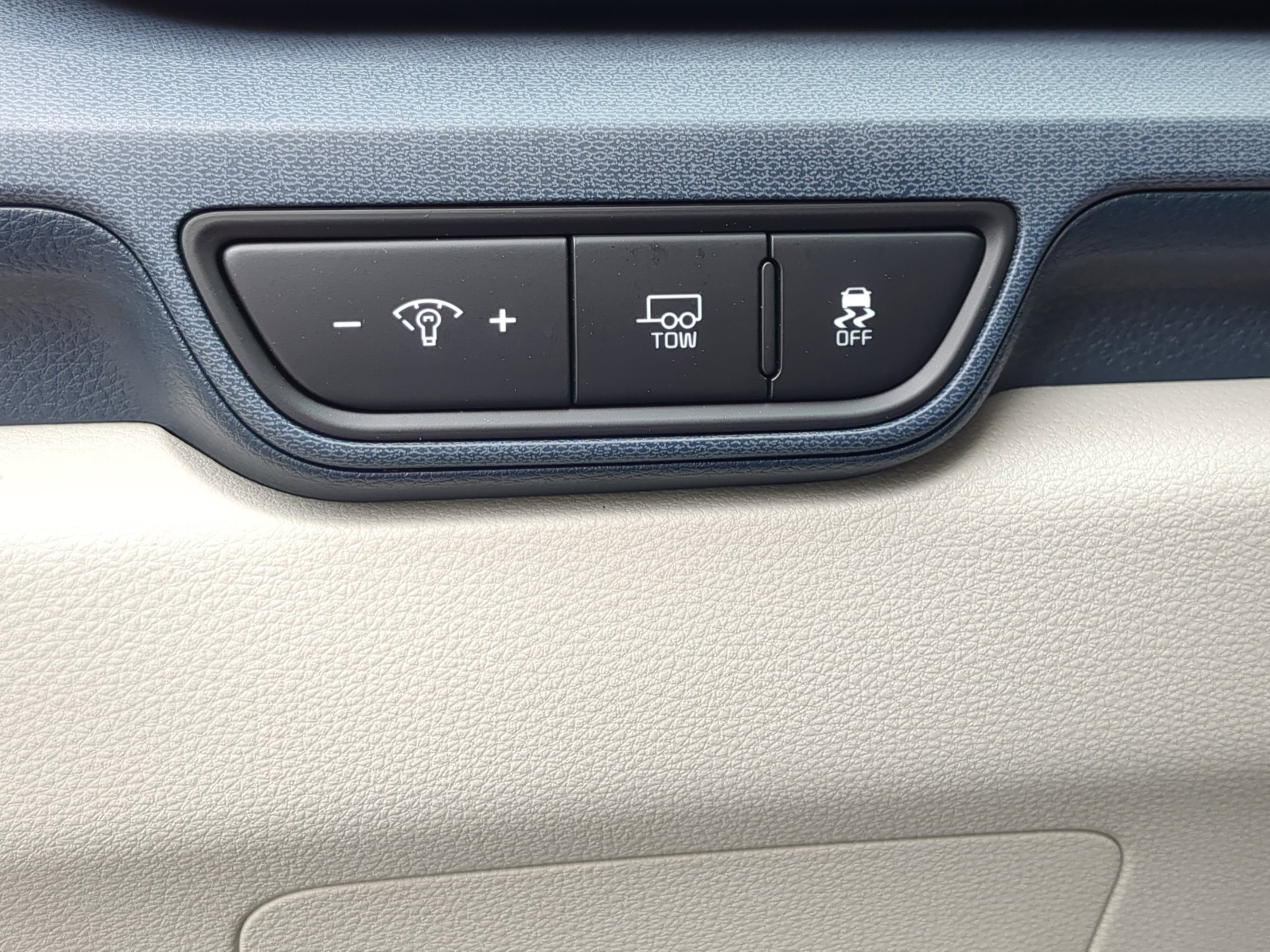 New 2026 Kia Carnival EX FWD image 16