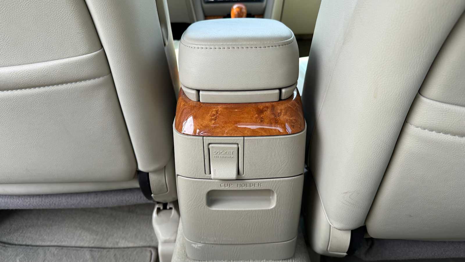 Used 2003 INFINITI I35 w/ Sunroof & Sunshade Pkg FWD image 9