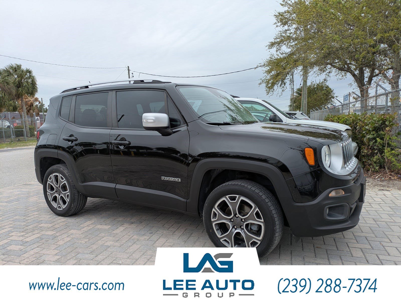 Used 2017 Jeep Renegade Limited AWD/4WD image 1