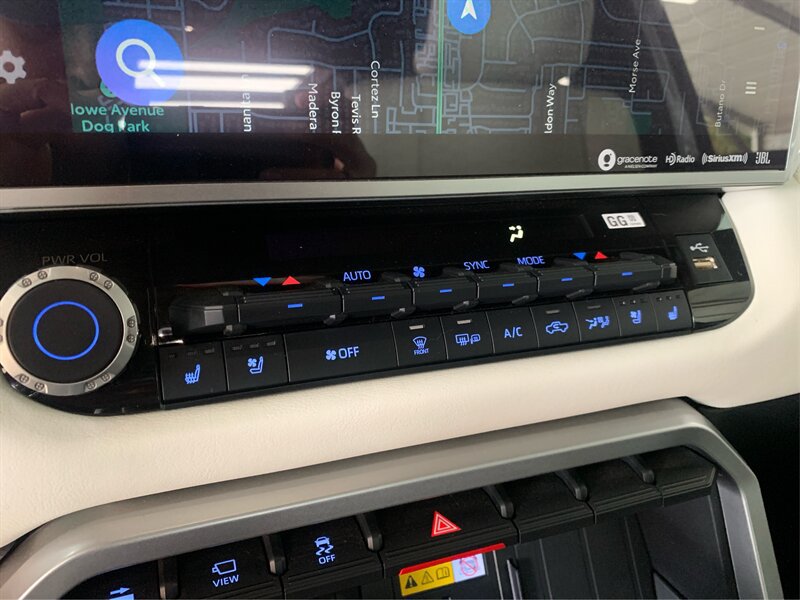 Used 2024 Toyota Tundra Capstone AWD/4WD image 27