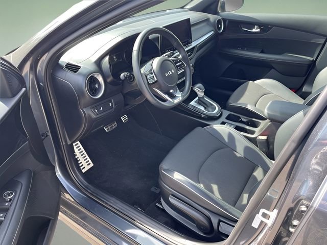 Used 2023 Kia Forte GT-Line w/ GT-Line Premium Package image 9