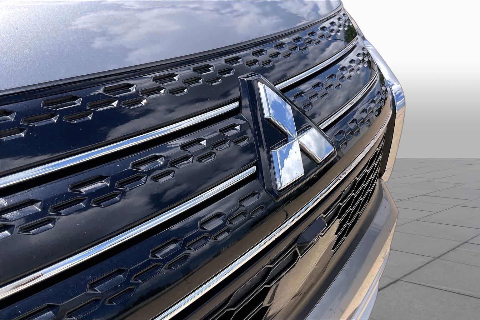 Used 2024 Mitsubishi Outlander SE FWD image 30