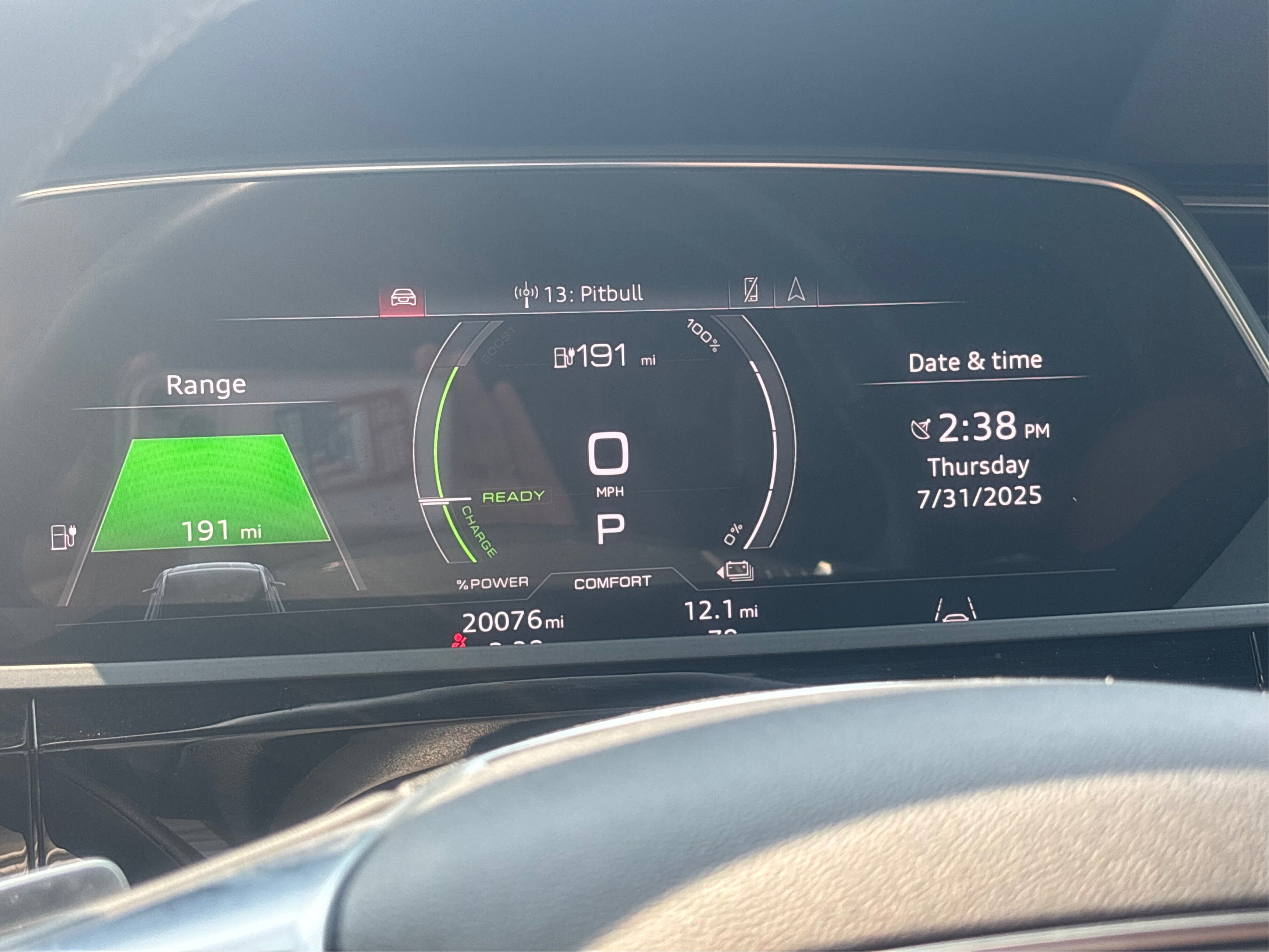 Used 2024 Audi Q8 e-tron Premium Plus w/ Premium Plus Package image 19