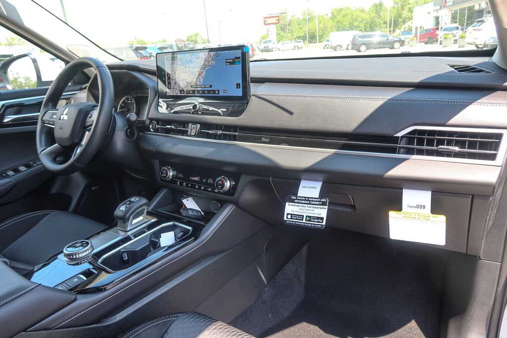 New 2026 Mitsubishi Outlander ES AWD/4WD image 22