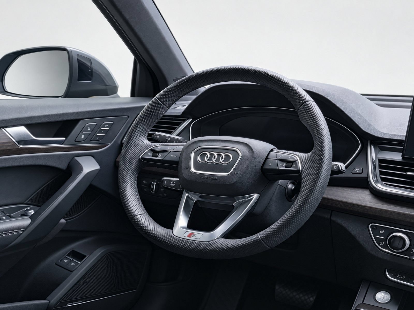 Used 2024 Audi Q5 e Premium Plus AWD/4WD image 24