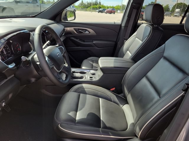 Used 2023 Chevrolet Traverse Premier w/ Redline Edition AWD/4WD image 30
