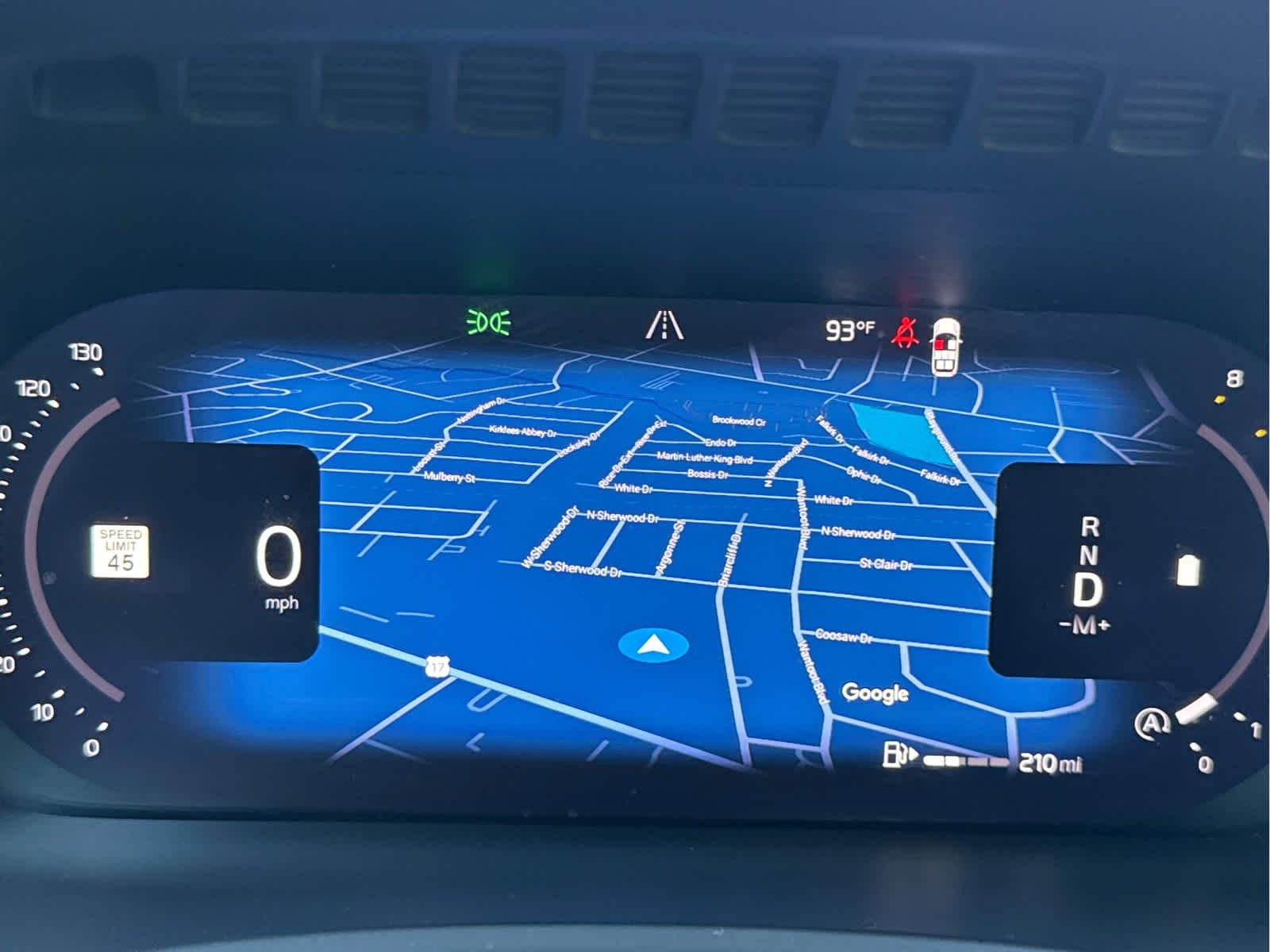 Certified 2024 Volvo XC90 B6 Ultimate w/ Lounge Package image 34