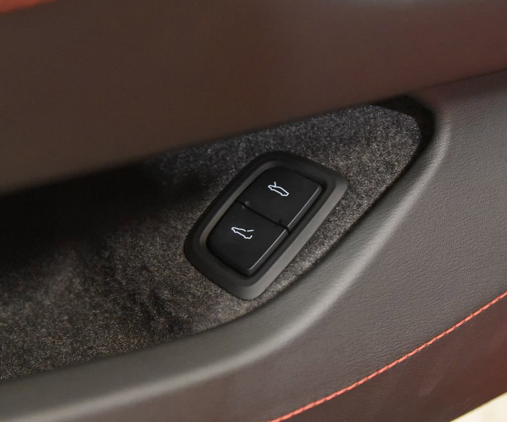 Used 2021 Chevrolet Corvette Stingray Preferred Cpe w/ 2LT image 18