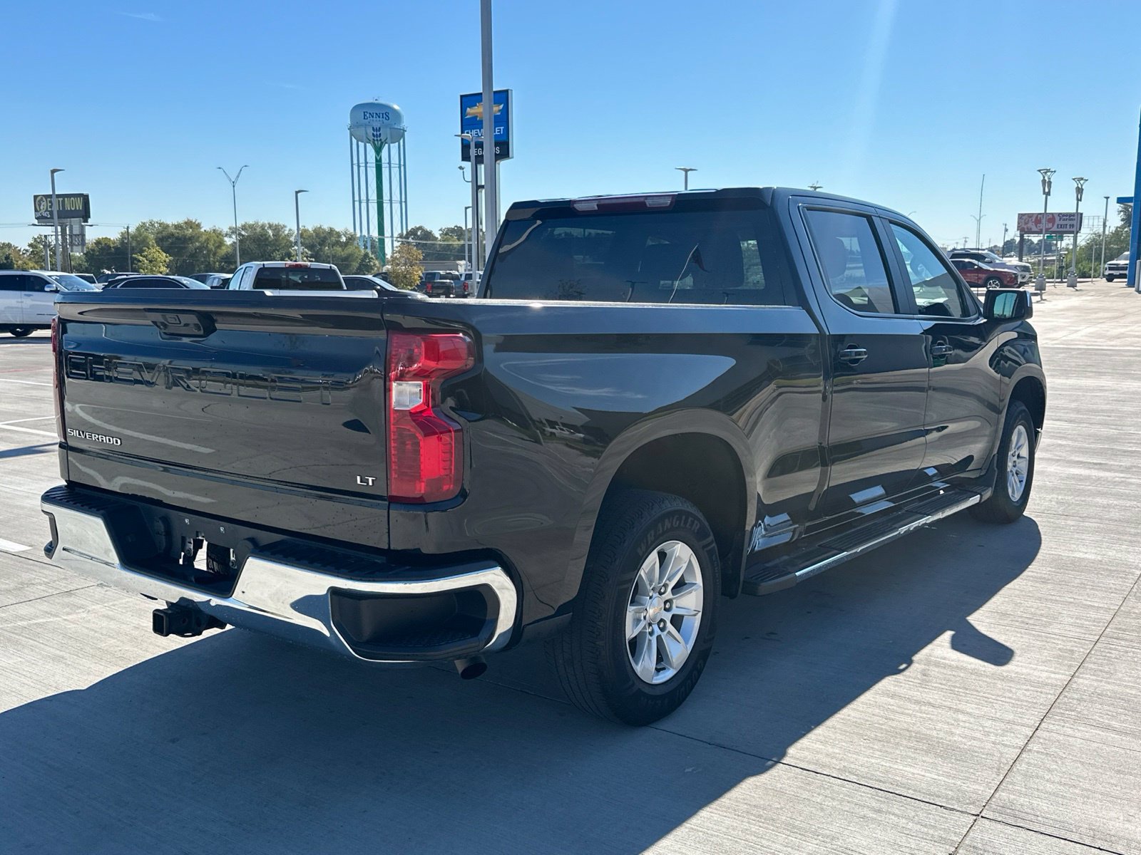 Used 2024 Chevrolet Silverado 1500 LT RWD image 6