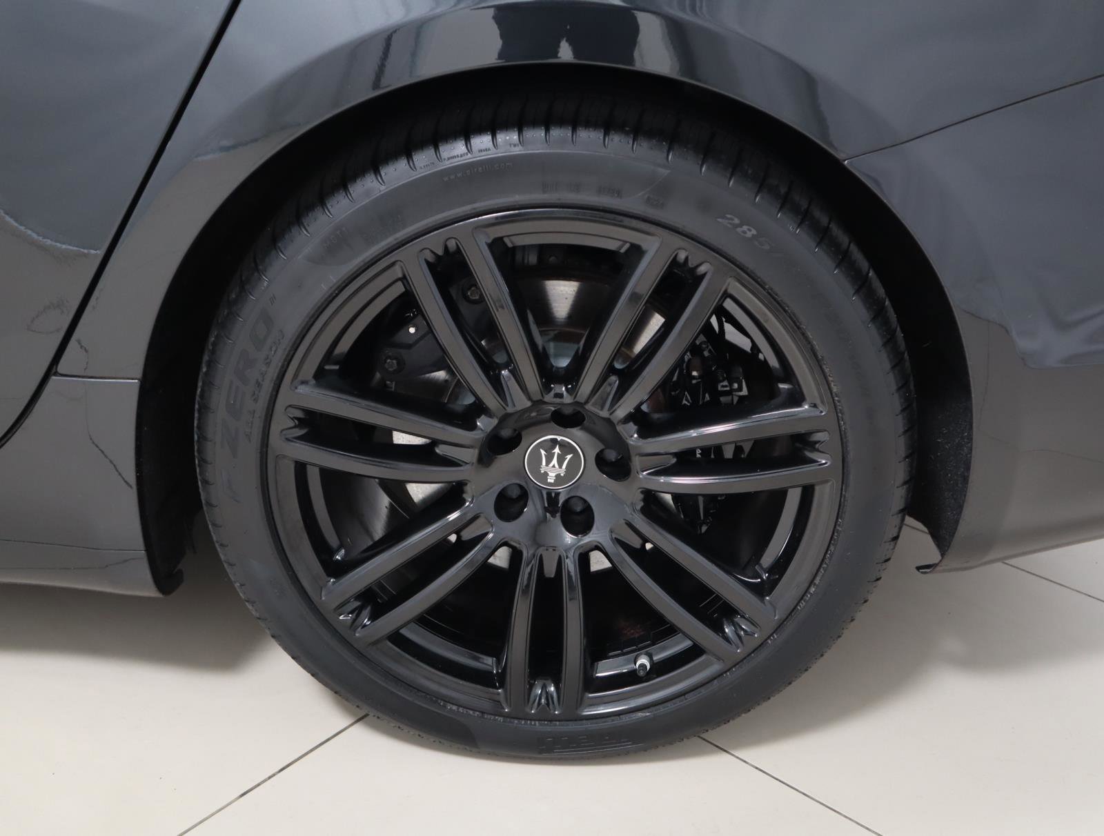 Used 2022 Maserati Ghibli Modena Q4 image 9