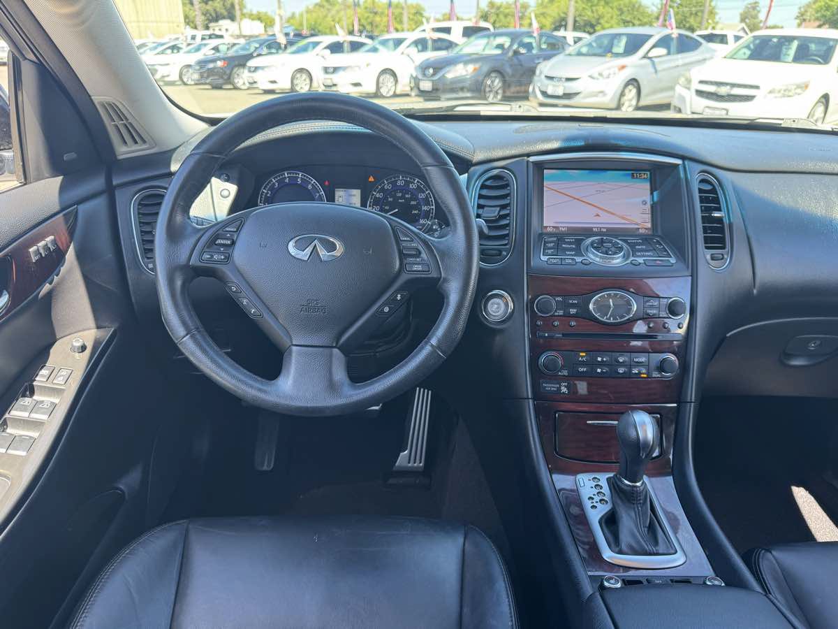 Used 2016 INFINITI QX50 2WD w/ Technology Package image 24
