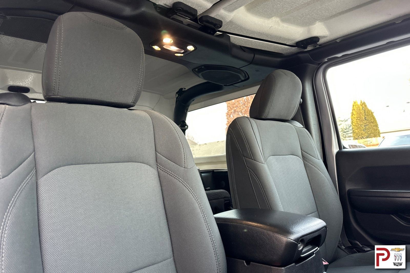 Used 2019 Jeep Wrangler Sport S image 21