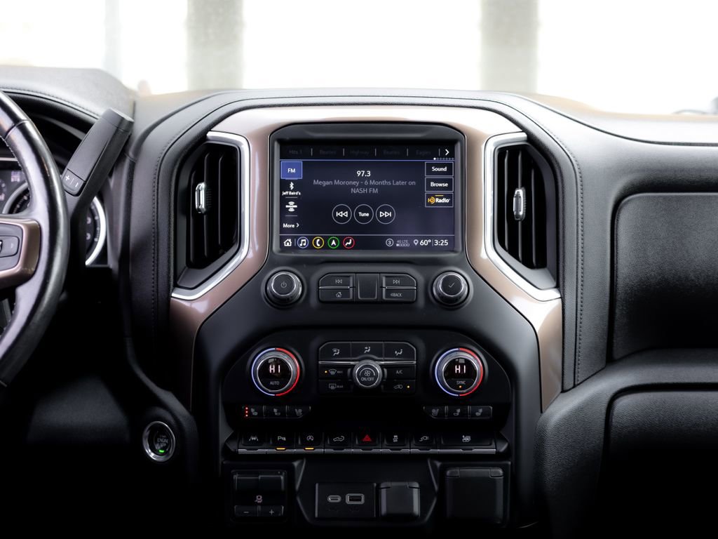 Used 2020 Chevrolet Silverado 1500 High Country w/ Technology Package AWD/4WD image 20