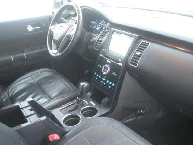 Used 2018 Ford Flex Limited image 24