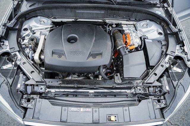 Used 2022 Volvo XC60 T8 Inscription w/ Advanced Package image 18