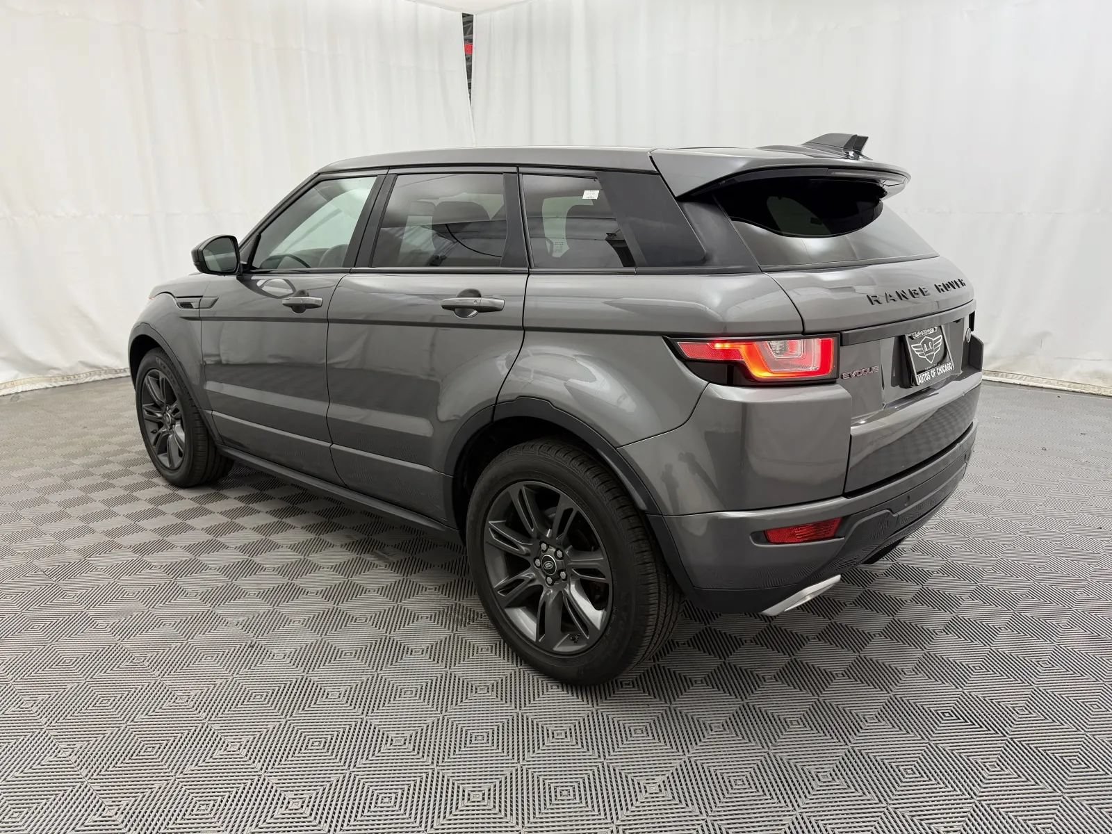Used 2018 Land Rover Range Rover Evoque Landmark Edition AWD/4WD image 7