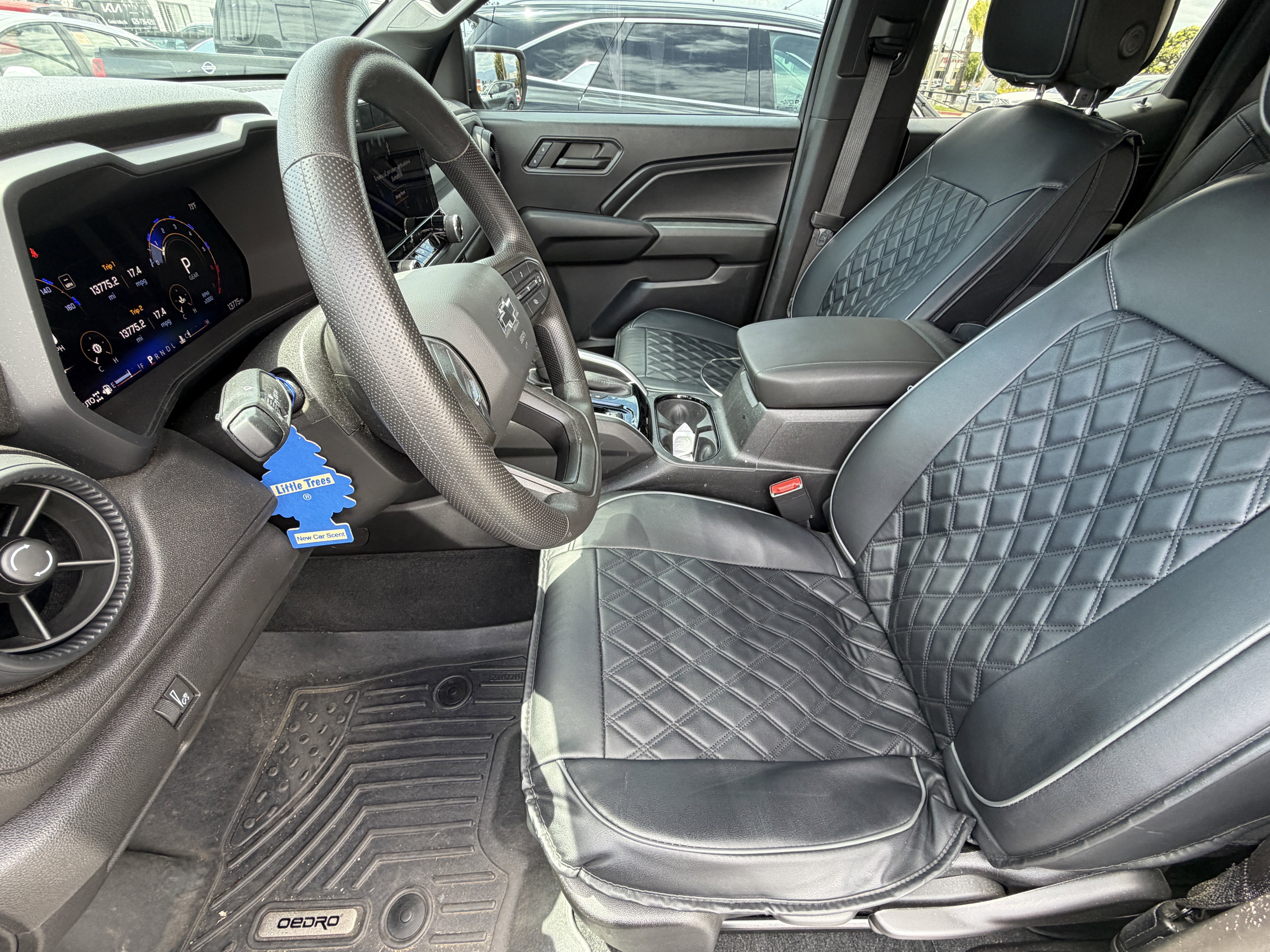 Used 2024 Chevrolet Colorado Trail Boss w/ LPO, Dark Essentials Package AWD/4WD image 10