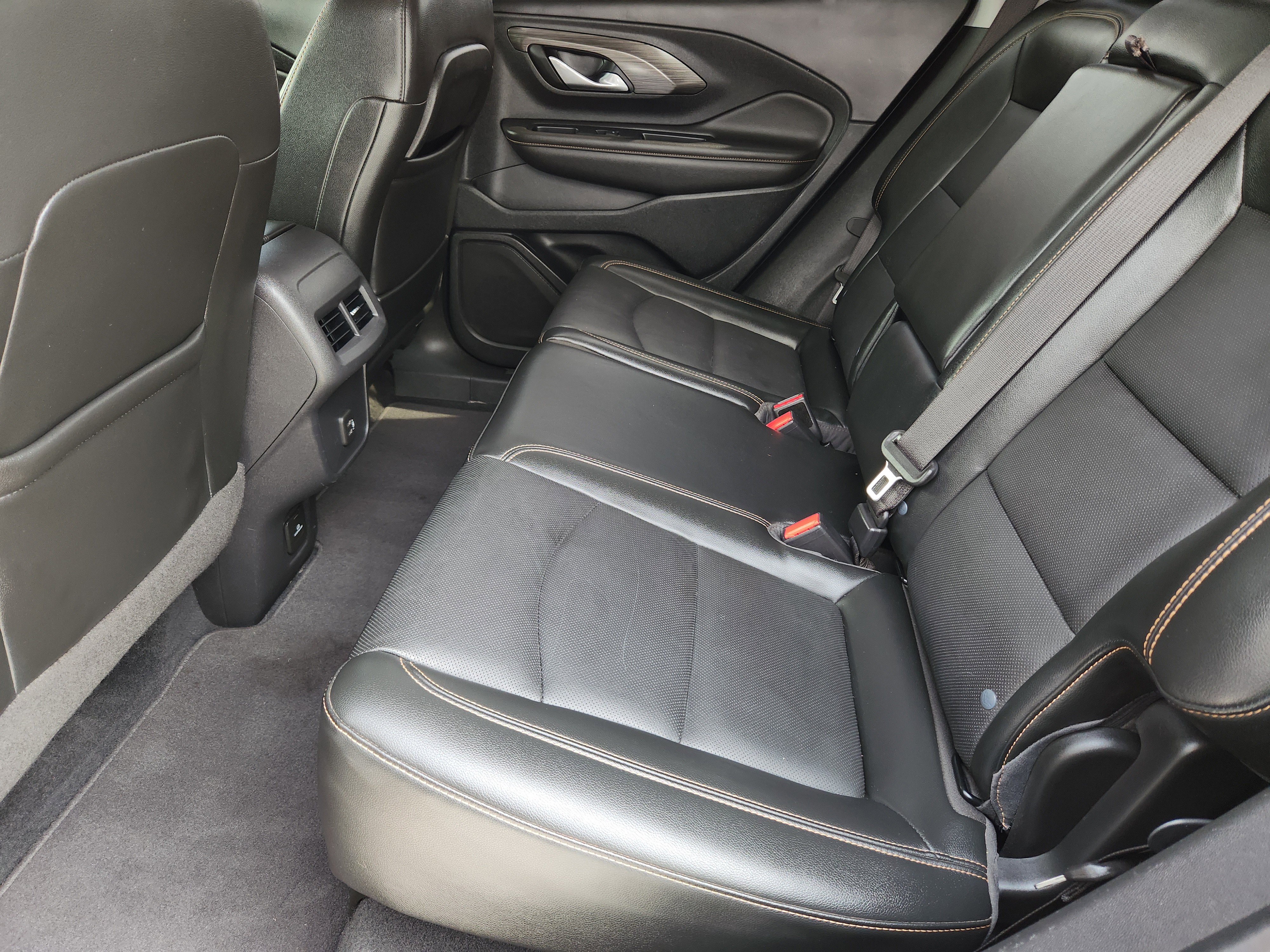 Used 2020 GMC Terrain SLT w/ Preferred Package FWD image 32
