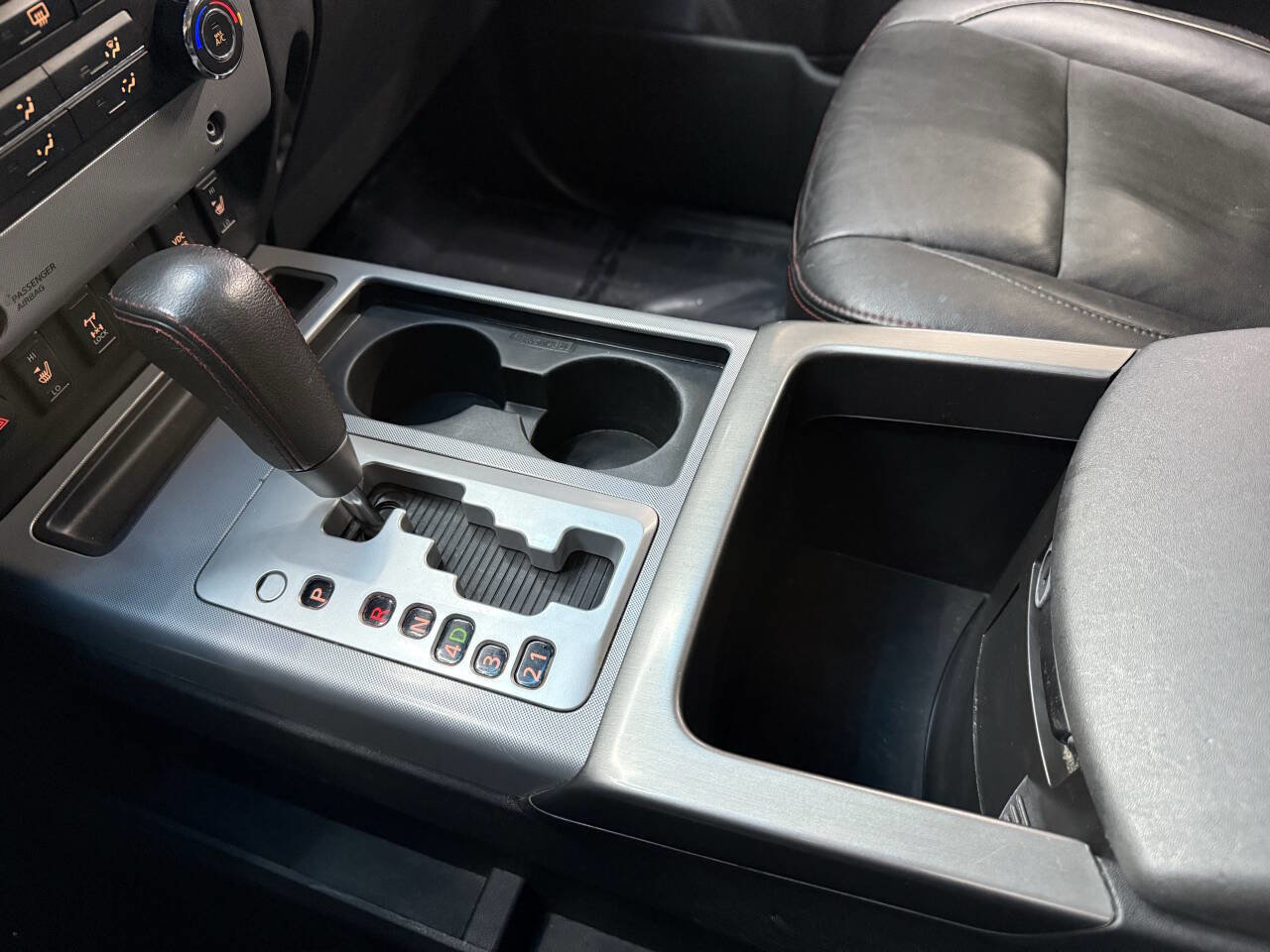 Used 2010 Nissan Titan PRO-4X w/ Pro-4x Leather Pkg AWD/4WD image 27