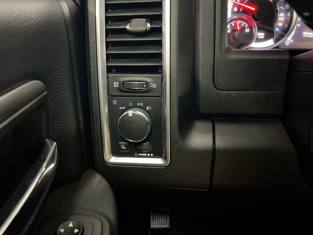 Used 2024 RAM 1500 Classic Warlock w/ Electronics Group image 18