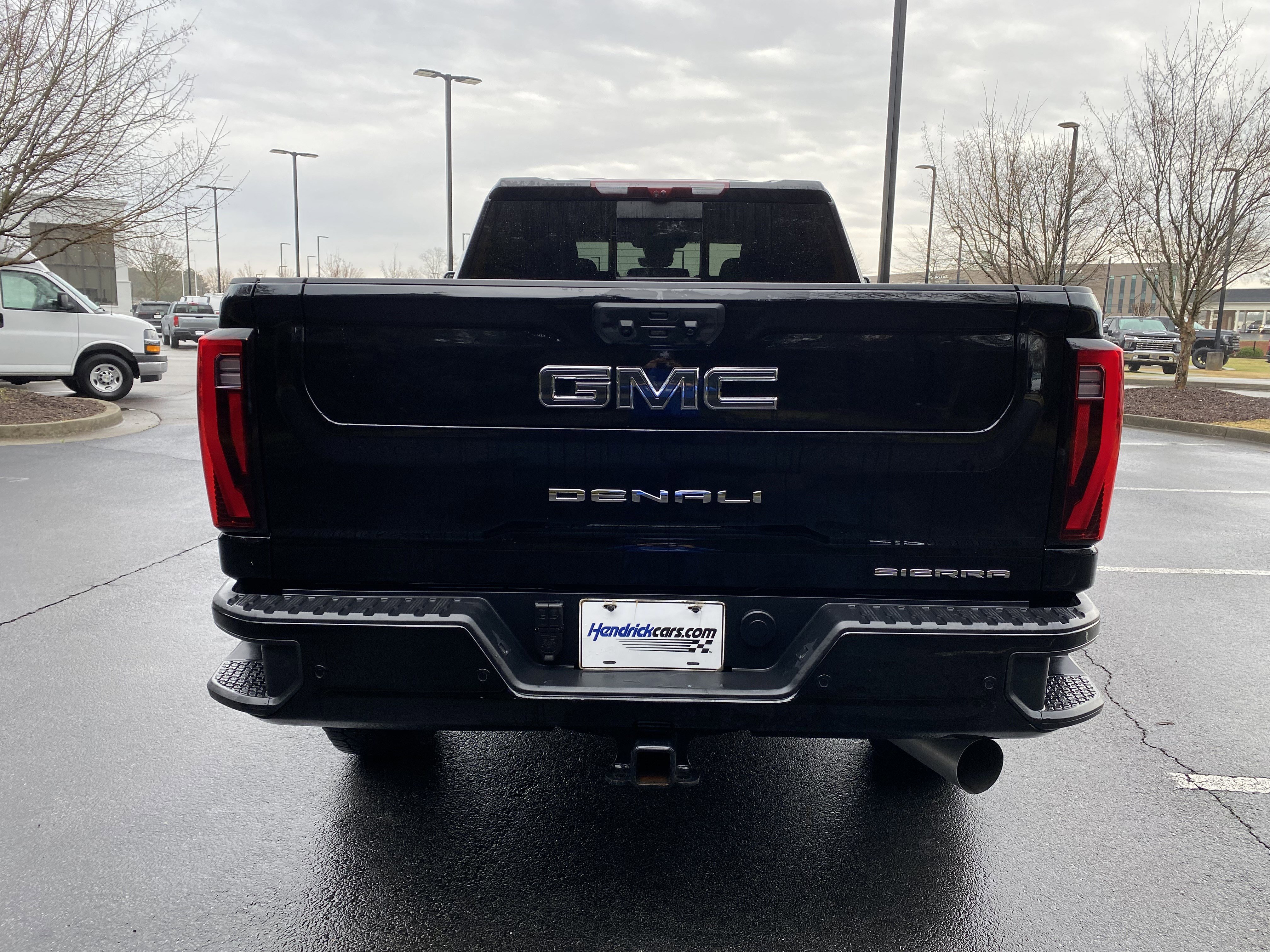 Used 2025 GMC Sierra 2500 Denali Ultimate w/ Snow Plow Prep/Camper Package image 8