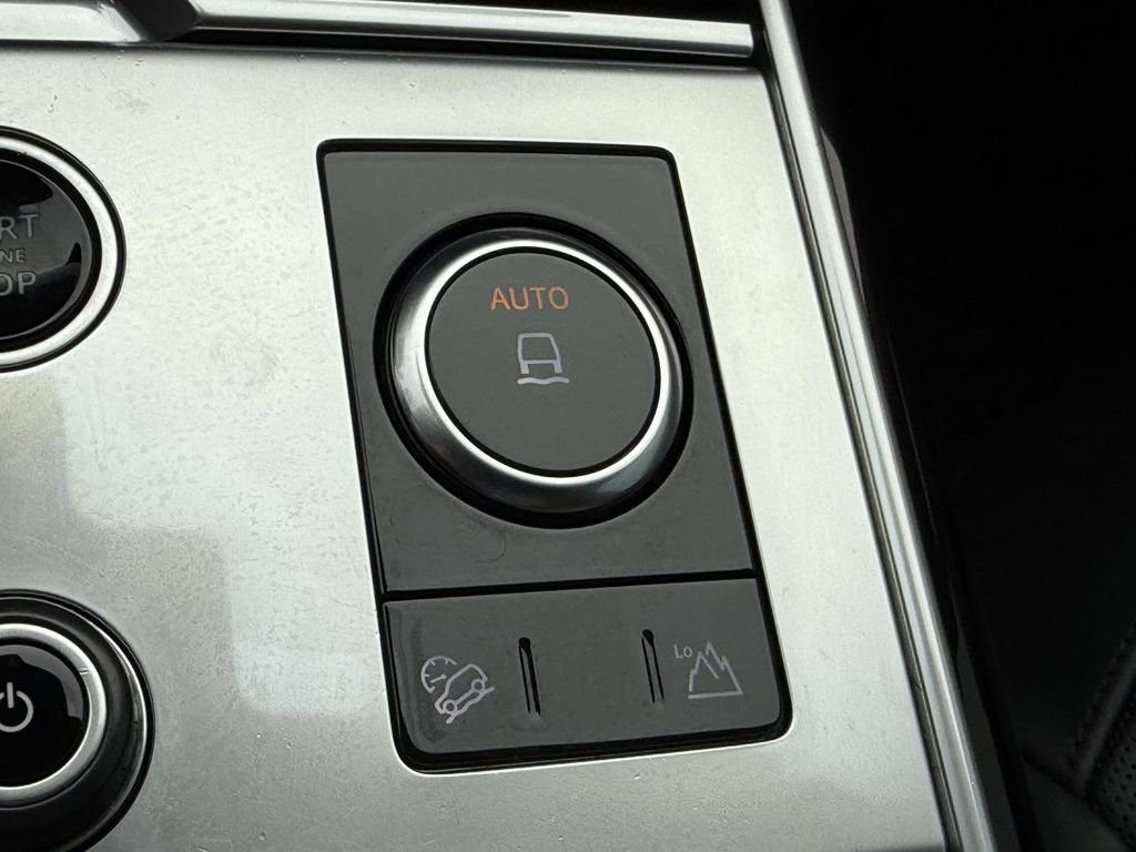 Used 2023 Land Rover Range Rover SE AWD/4WD image 23