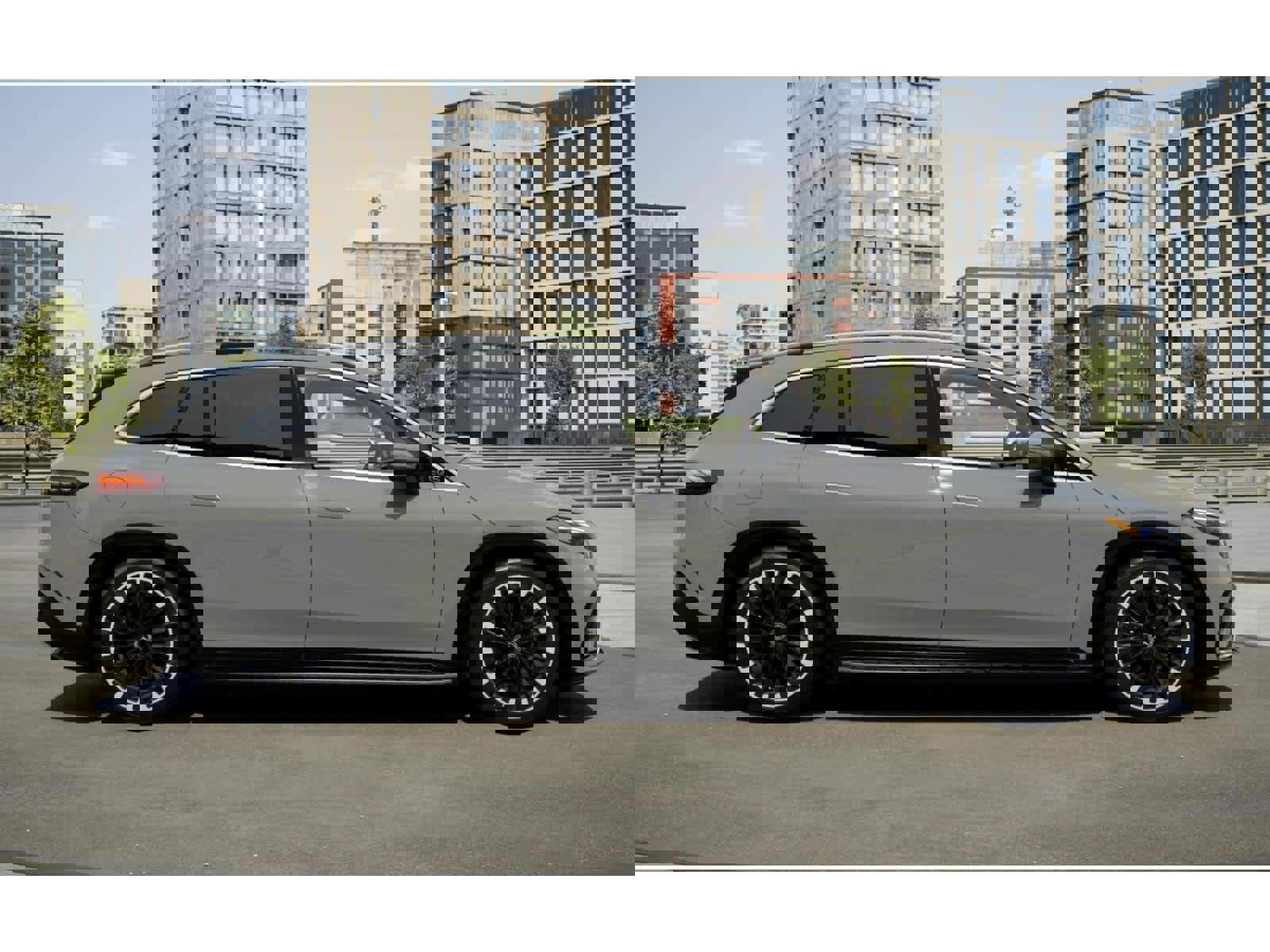 New 2026 Mercedes-Benz EQS 550 4MATIC SUV image 2