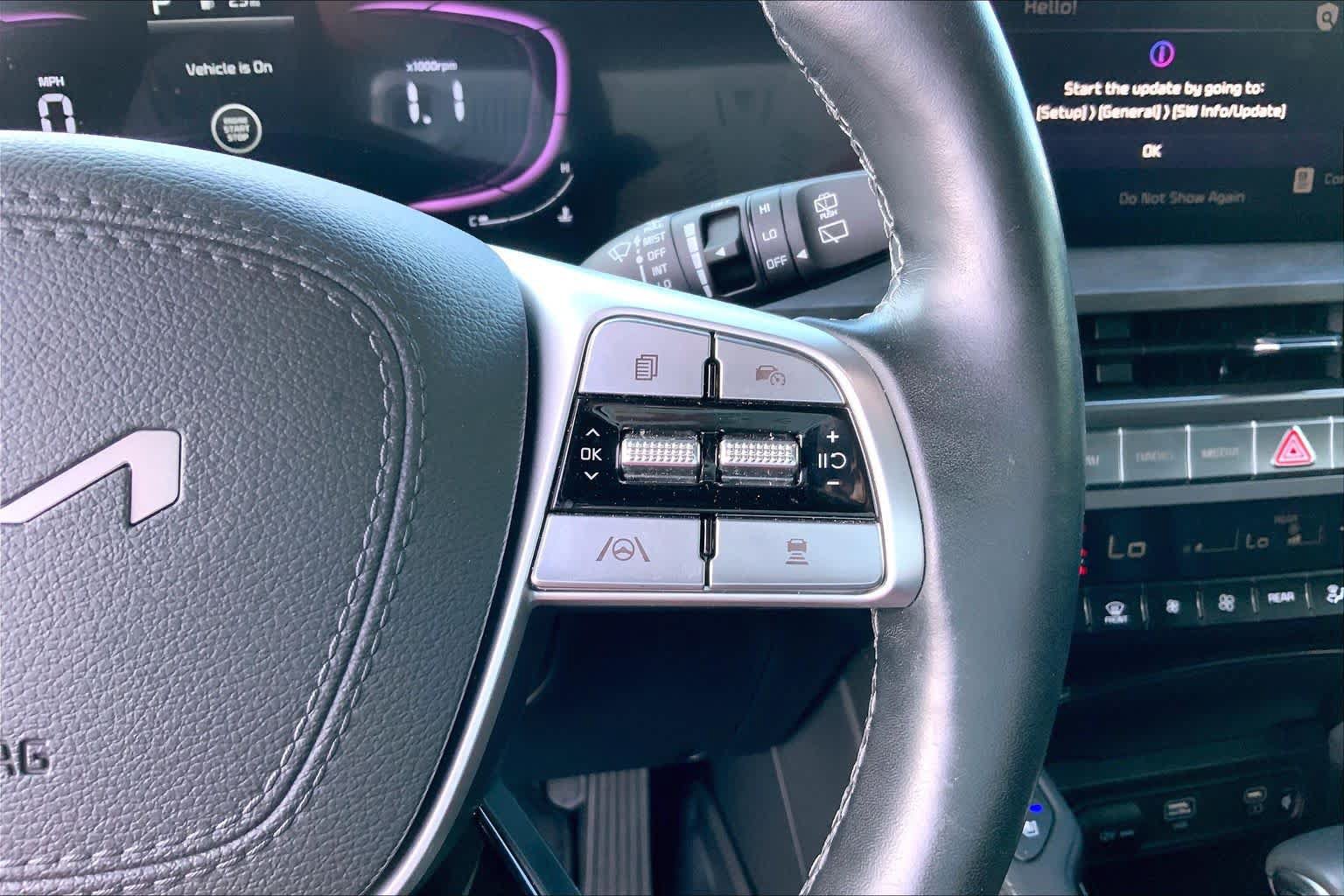 Used 2025 Kia Telluride AWD image 23