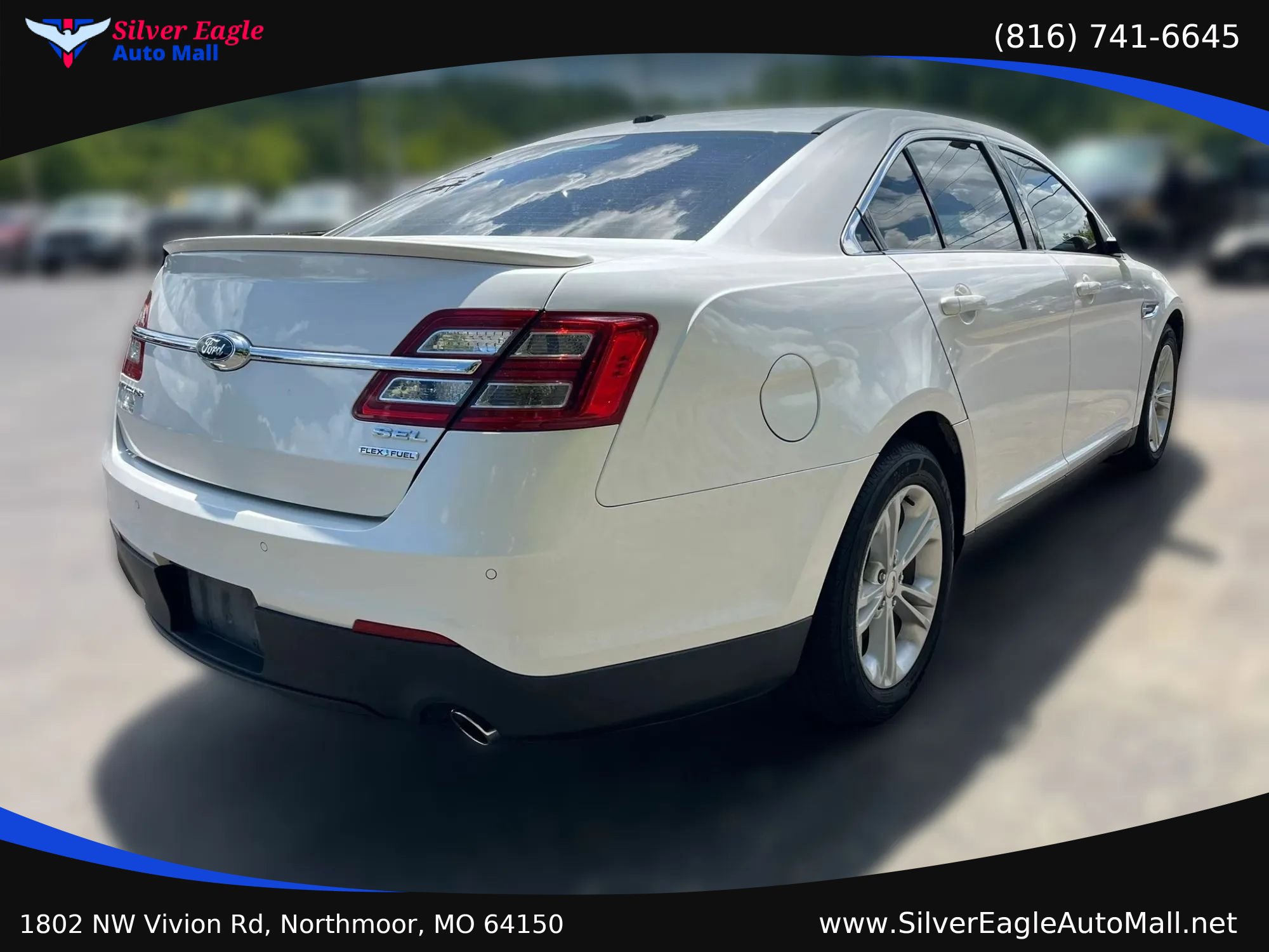 Used 2014 Ford Taurus SEL w/ Equipment Group 201A FWD image 4
