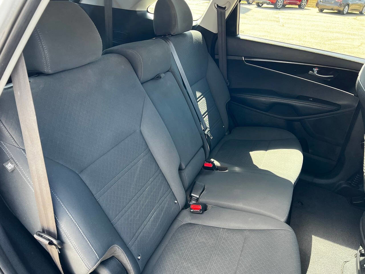 Used 2020 Kia Sorento AWD V6 image 13