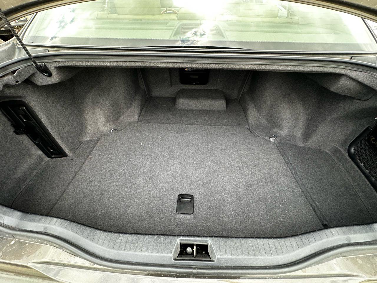 Used 2005 Lexus LS 430 image 29