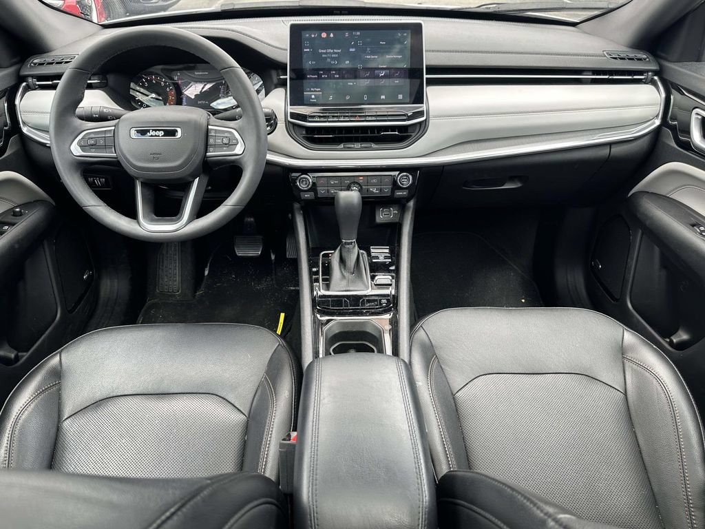 Used 2023 Jeep Compass Limited w/ Sun and Sound Group AWD/4WD image 14