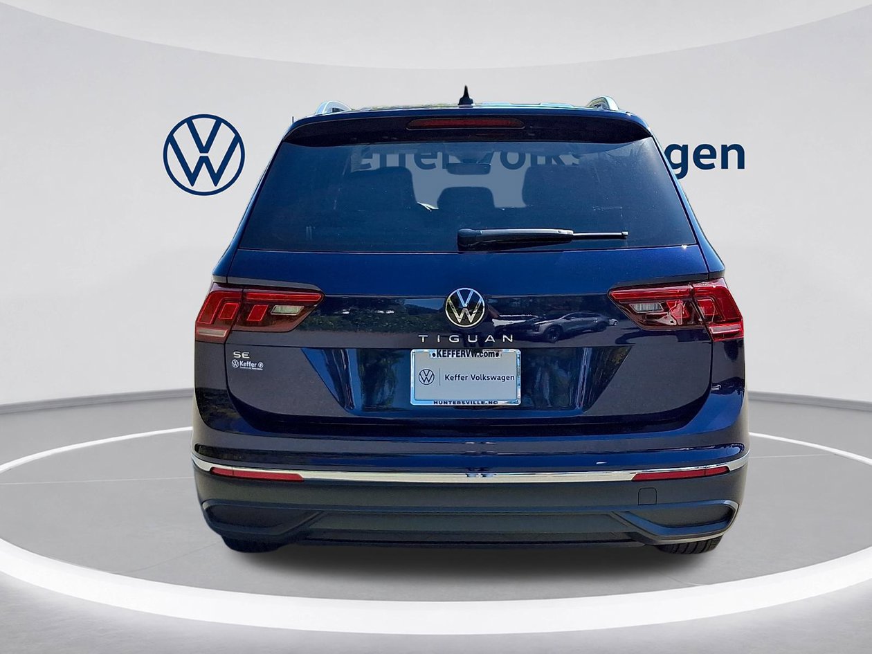 Certified 2024 Volkswagen Tiguan SE FWD image 5