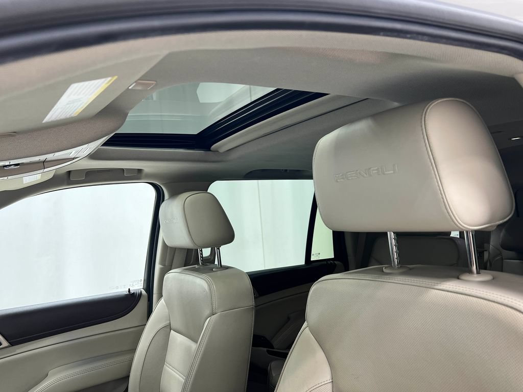 Used 2018 GMC Yukon Denali AWD/4WD image 13